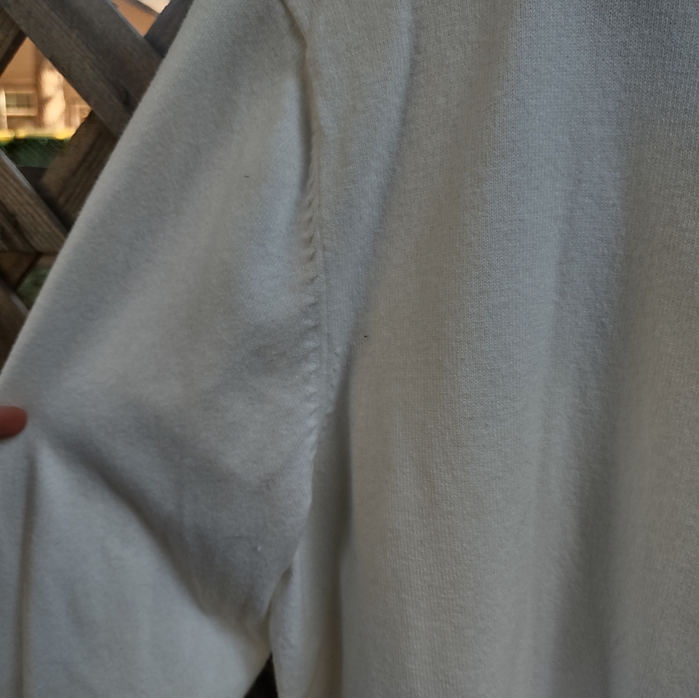 White Button-Up Cardigan Gold Buttons Grandmacore - Picture 9 of 11